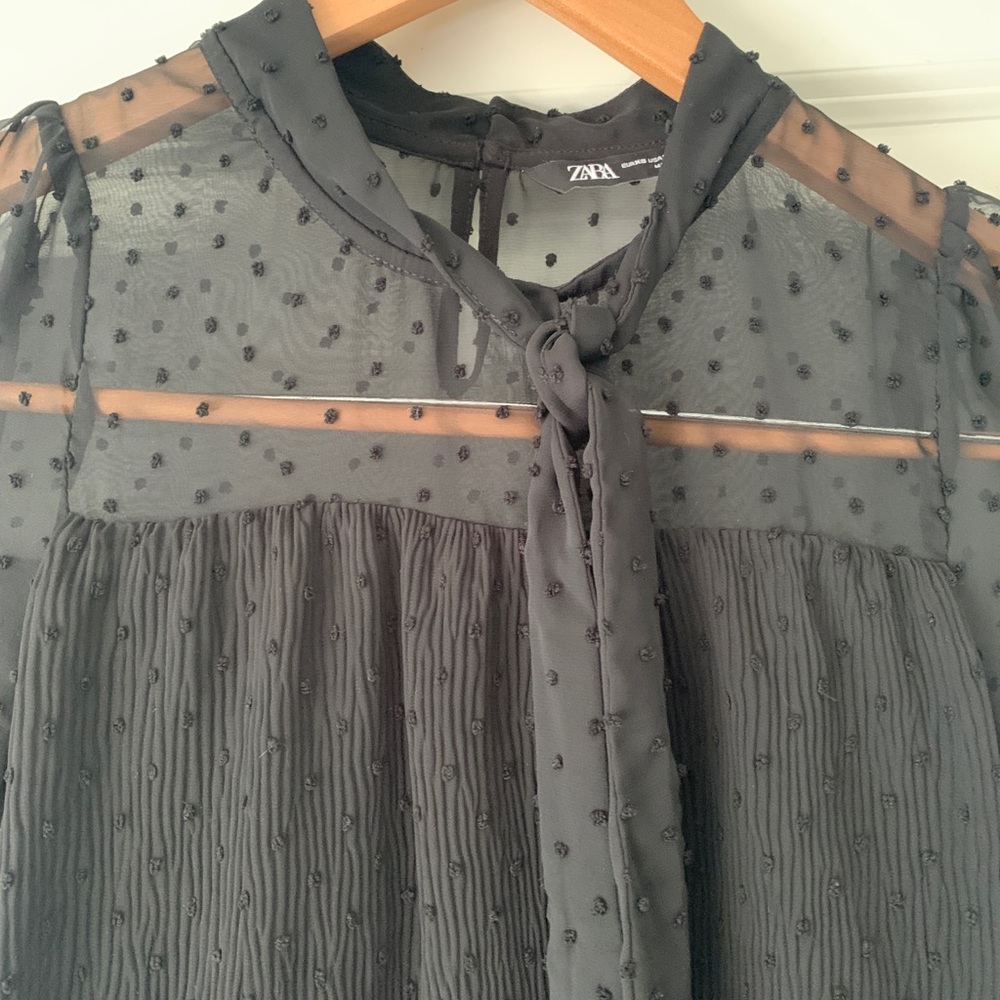 Sheer/tulle blouse - Picture 2 of 2